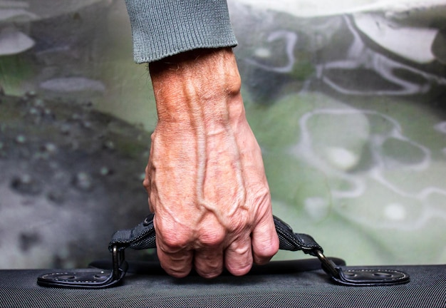 Jak zdiagnozować uszkodzenie płyty głównej w komputerze?