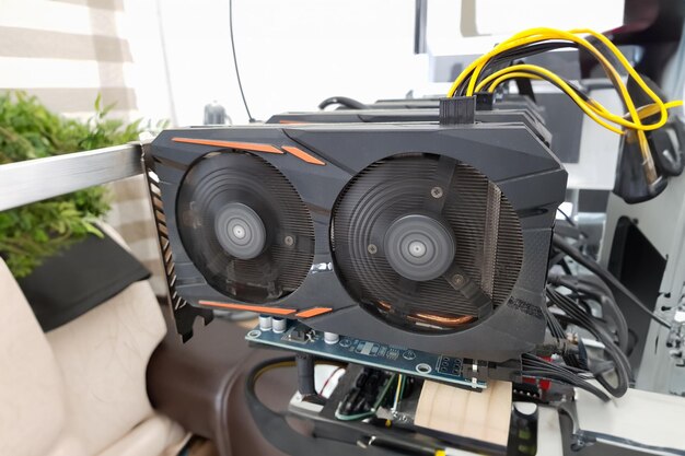 Wentylator obudowy komputera jak podłączyć, aby działał poprawnie?