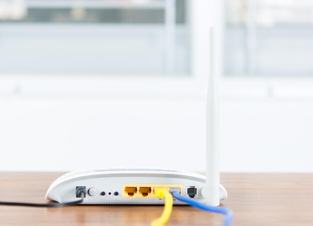 Jak połączyć dwa routery kablem w jedną sieć?