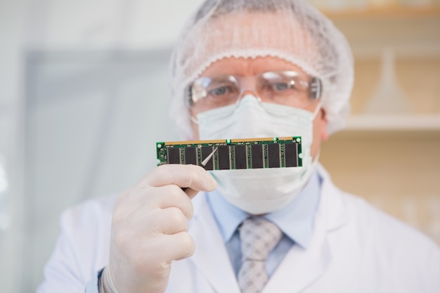 Jak sprawdzić jaka pamięć ram znajduje się w komputerze?