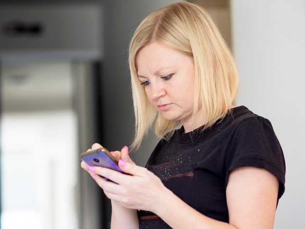 Mam wirusa w telefonie jak go usunąć?