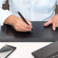 Tablet Wacom jak używać podczas pracy twórczej?