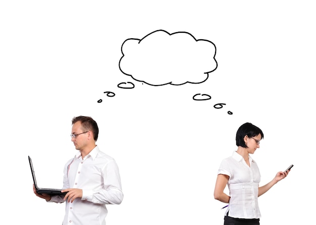 Co to znaczy pracować w chmurze i jak wpływa to na codzienne obowiązki?