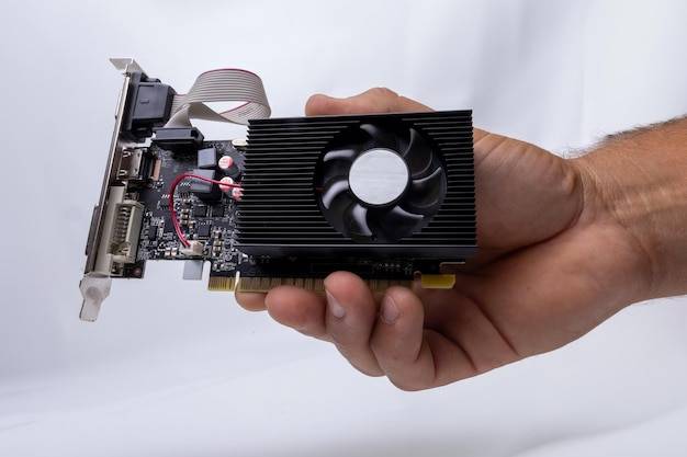 Jak wygląda RAM i dlaczego jest tak ważny dla komputera?