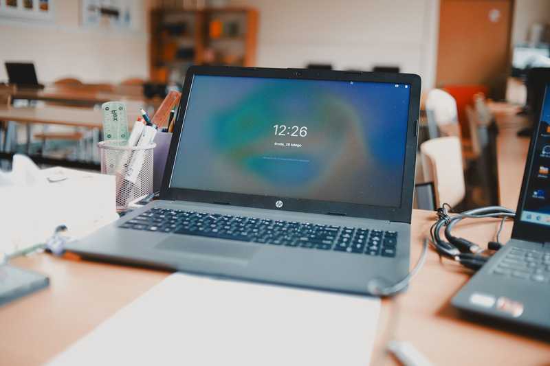 Laptop do 6000 zł – kiedy warto zainwestować większy budżet w sprzęt poleasingowy klasy premium?