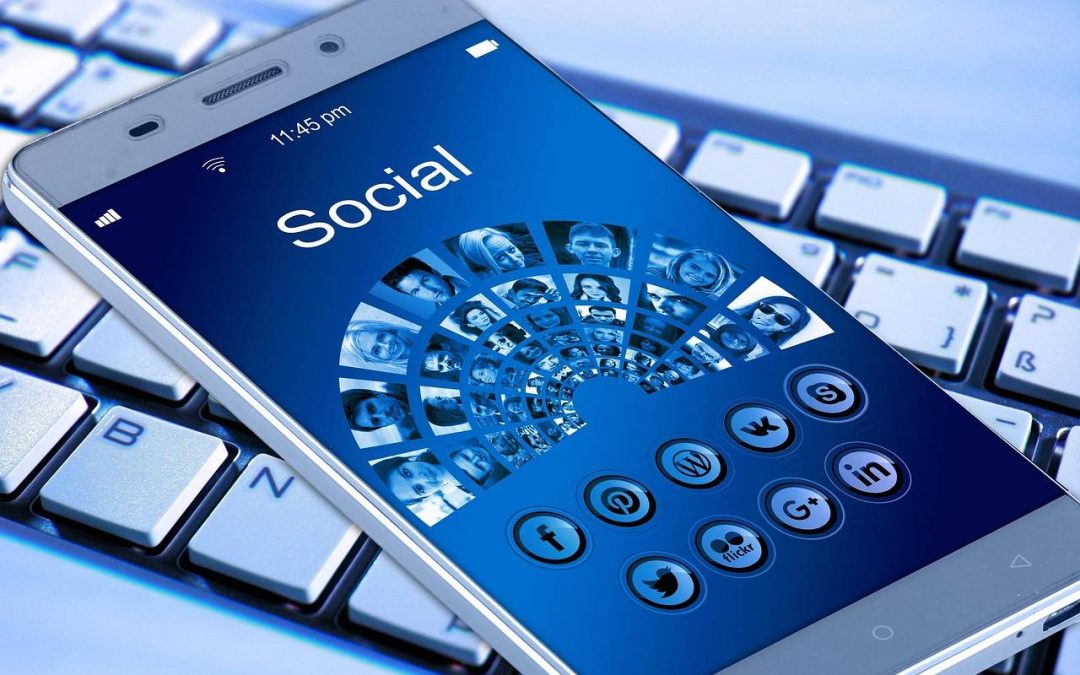 Jak przesłać internet z telefonu na laptop podczas wyjazdu?