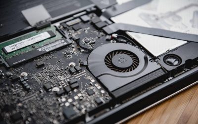 Jak rozszerzyć pamięć RAM w laptopie i o czym warto pamiętać?